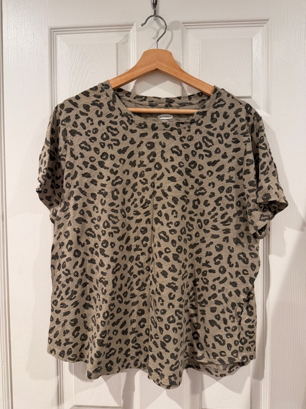 Old Navy T-Shirt